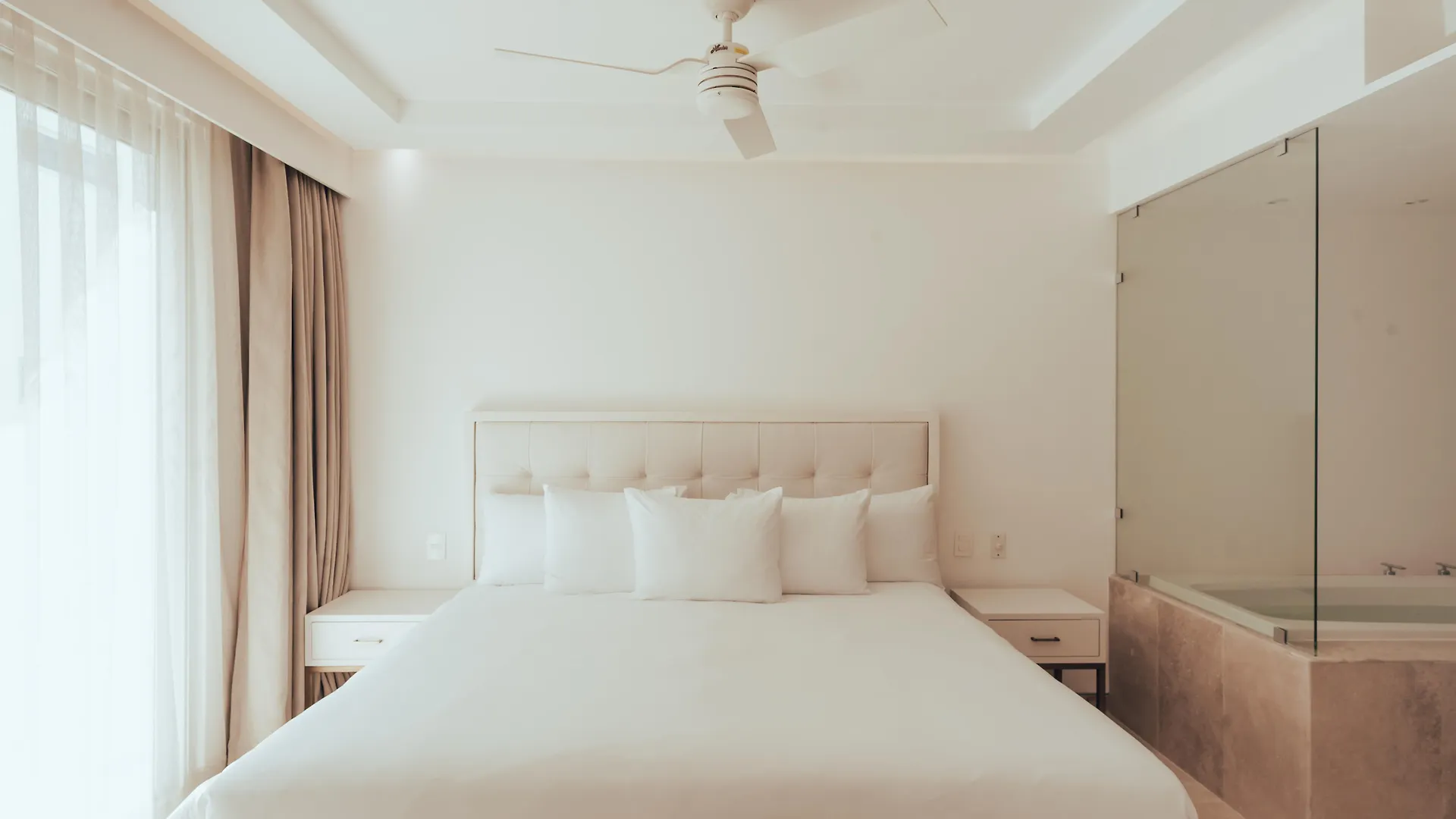 Antera Hotel & Residences Playa del Carmen