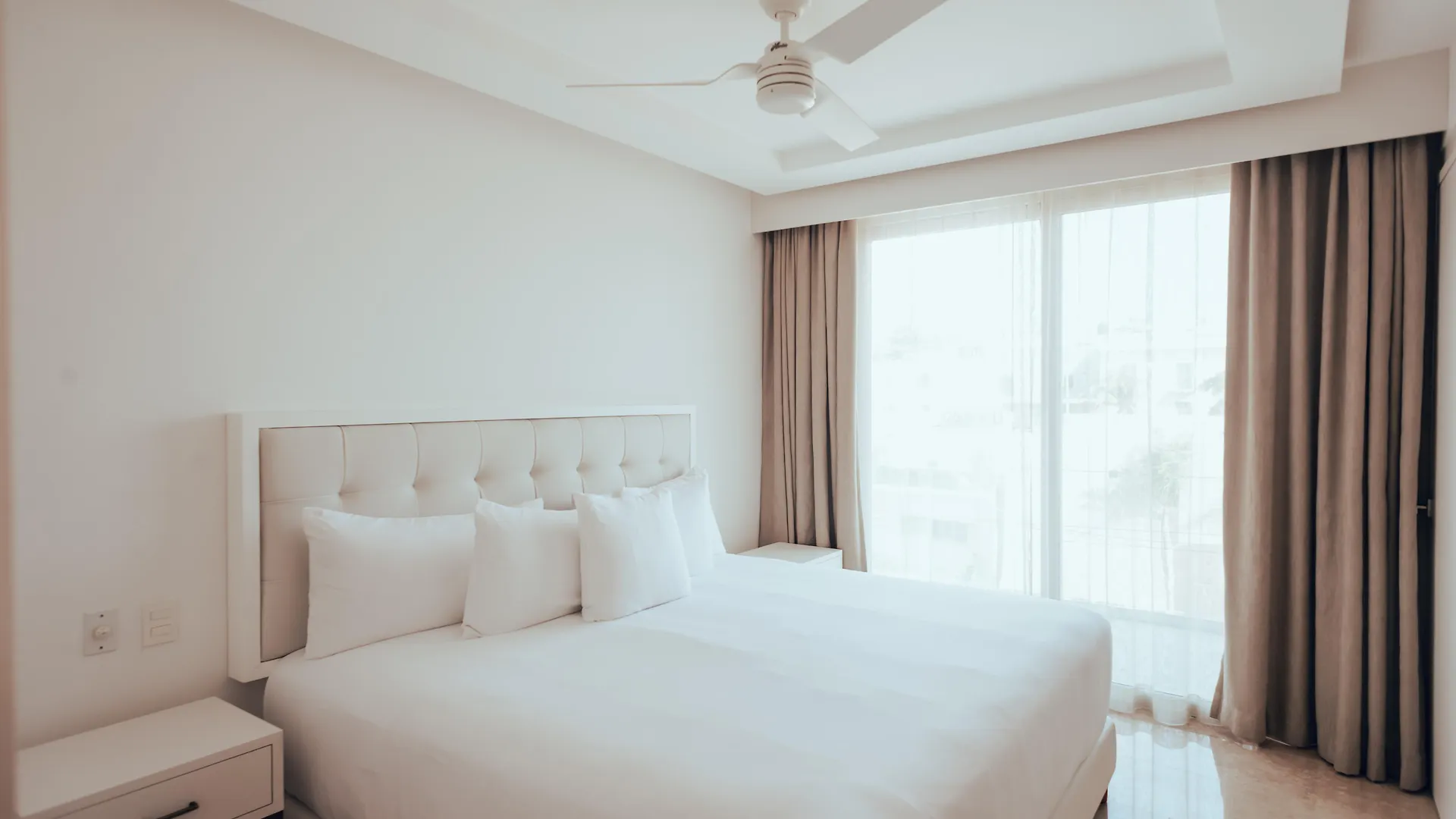 **** Hotel Antera Hotel&Residences Playa del Carmen México